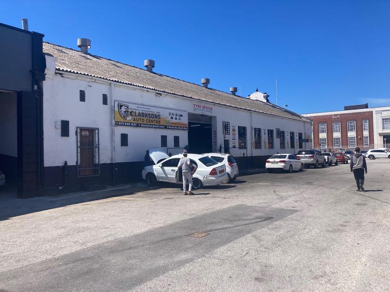 To Let Commercial Property for Rent in North End Eastern Cape